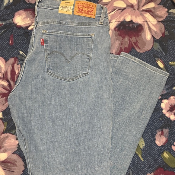 Levi's Women's 311 mid rise shaping skinny Jeans - Picture 5 of 6